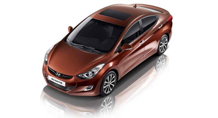 У Hyundai Elantra обновилась внешность и комплектация