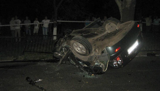 Внедорожник смертельно травмировал милиционеров