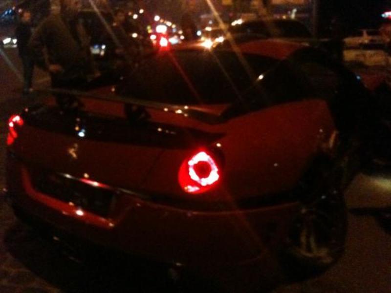 В Киеве разбился тюнингованный Ferrari за полмиллиона / forum.autoua.net