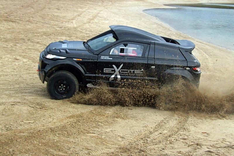 Range Rover Evoque превратили в раллийный внедорожник / dakarrallyteam.co.uk