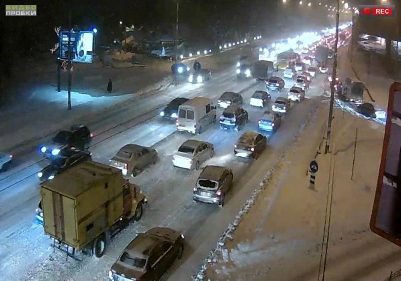 Пробки: Киев вновь загруз на 10 баллов из-за снегопада / videoprobki.ua