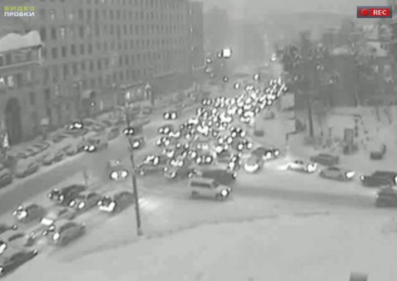 Пробки: Киев вновь загруз на 10 баллов из-за снегопада / videoprobki.ua