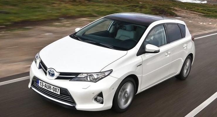 Новый Toyota Auris получил ценник, Verso едет в Украину