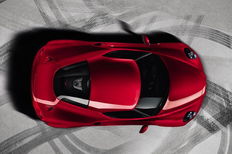 Alfa Romeo рассекретила новую серийную модель / Alfa Romeo