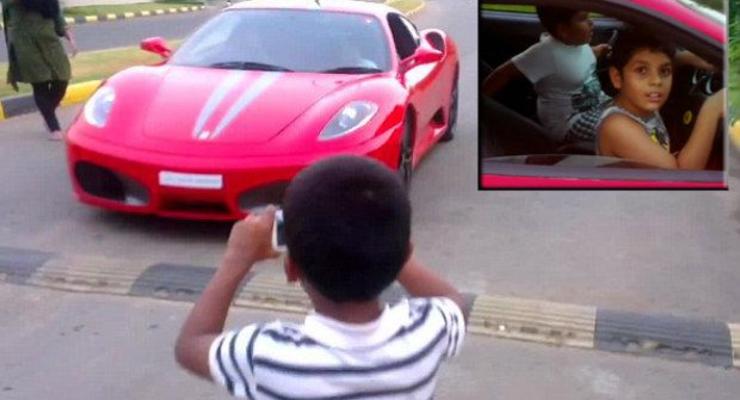 Отец сядет за то, что дал ребенку покататься на Ferrari
