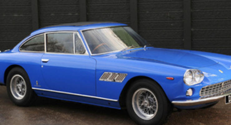 Первый автомобиль Джона Леннона выставили на аукцион