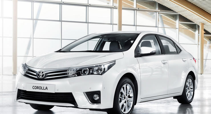 Новая Toyota Corolla: сравни версии для США и Украины