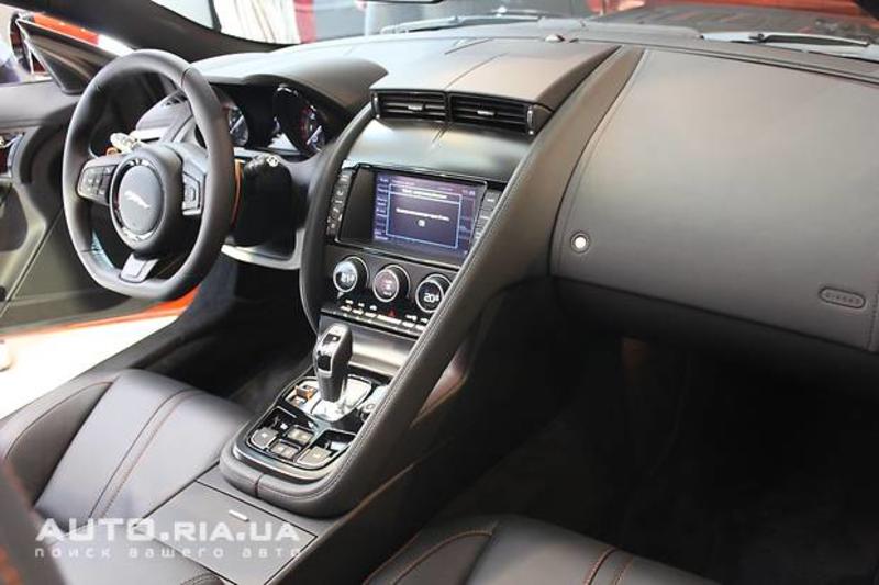 Самый спортивный Jaguar представили украинцам / auto.ria.ua