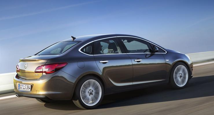 Обновленный Opel Astra представлен в дилерской сети Opel по очень привлекательным ценам