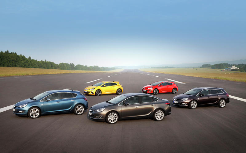 Обновленный Opel Astra представлен в дилерской сети Opel по очень привлекательным ценам / Opel