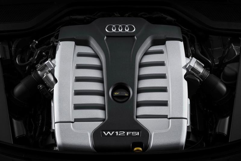 Новый Audi A8 стал мощнее и получил матричные фары / Audi