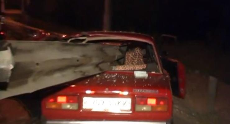 В Киеве отбойник прошил машину и обезглавил водителя