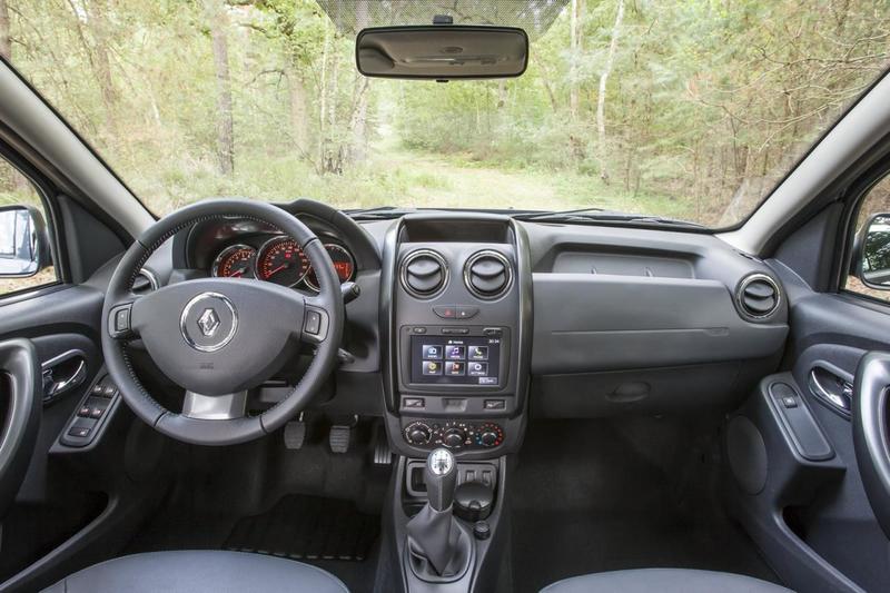 Renault Duster обновился: фотогалерея и характеристики / Dacia