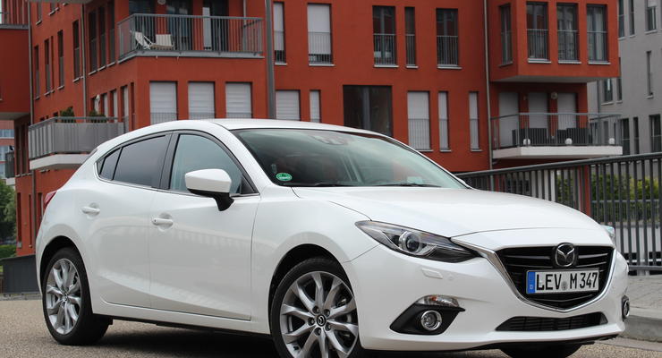 Новая Mazda3: стали известны цены для Украины