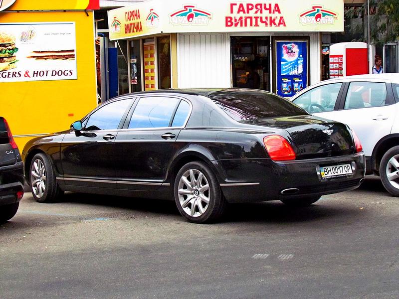 Появилось ВИДЕО, как в Одессе Bentley убил человека / avto-nomer.ru