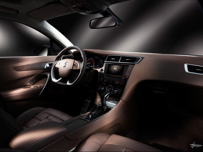 Citroen представил роскошный седан премиум-класса / Citroen