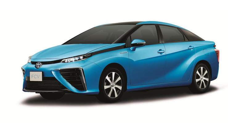 Toyota представила первый массовый автомобиль на водородном топливе