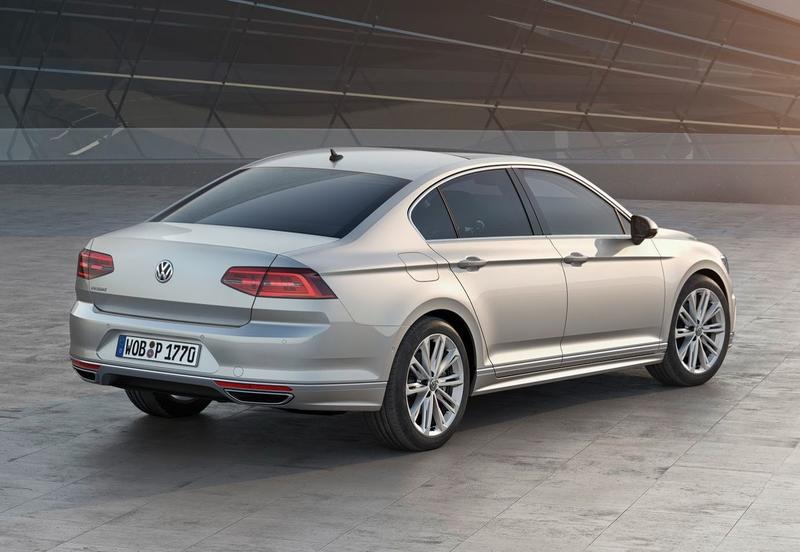 Volkswagen рассекретил Passat нового поколения и назвал цены / Volkswagen