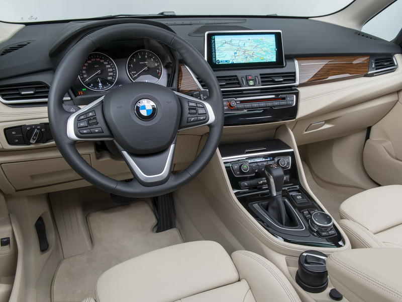 Первый в истории «минивэн» BMW  выходит на украинский авторынок (фото)