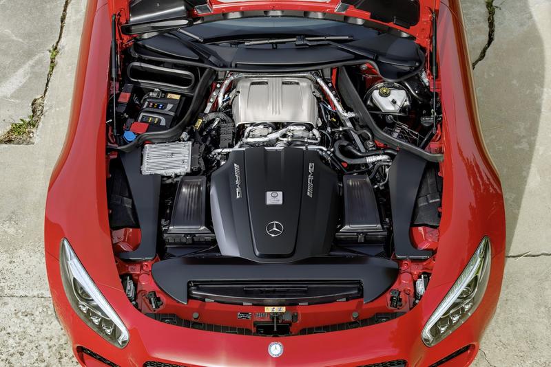 Mercedes-Benz представил новый суперкар - конкурента Porsche 911 (фото) / Mercedes-Benz