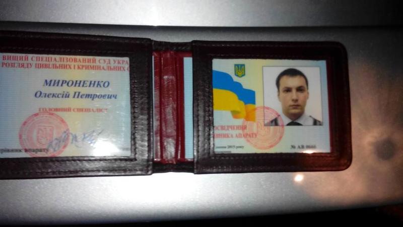 В Борисполе пьяный сотрудник Высшего суда устроил ДТП - свидетель / facebook.com/pavlo.skala