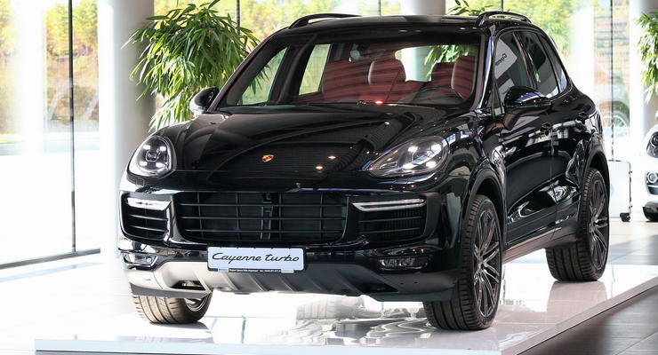 Украинцам представили обновленный Porsche Cayenne, начались продажи