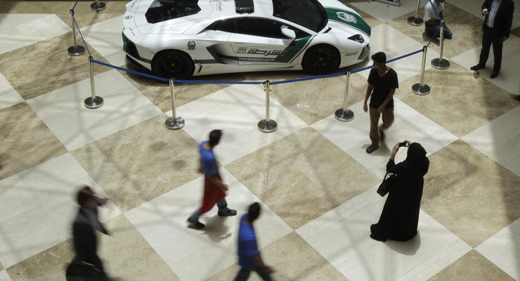 Bentley, Ferrari и Lamborghini сделают бесплатными такси