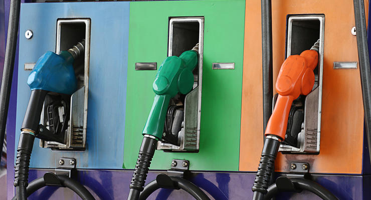 В Украине начали снижаться цены на бензин