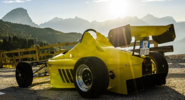 Итальянцы анонсировали создание спорткара, который владелец сможет собрать самостоятельно