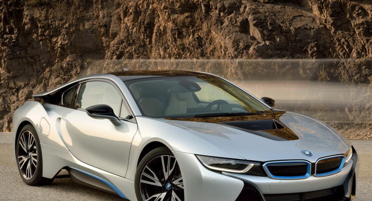 Журнал Top Gear назвал Автомобилем года 2014 спорткар BMW i8
