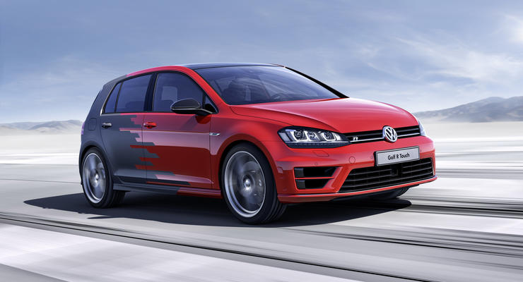 Volkswagen показал концепт Golf без кнопок в салоне