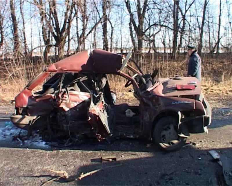 В Винницкой области ВАЗ лоб в лоб столкнулся с внедорожником, есть жертвы (фото) / mvs.gov.ua