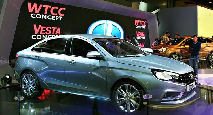 В России свой "лучший автомобиль" выпустят в январе