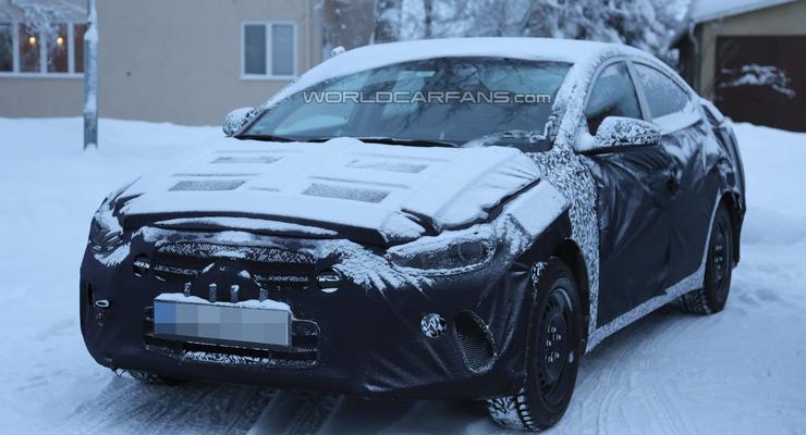 Новый Hyundai Elantra заметили на тестах (фото)