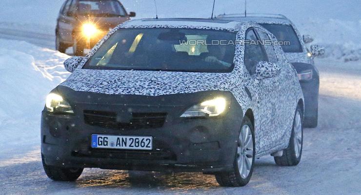 Новый Opel Astra заметили на зимних тестах (фото)