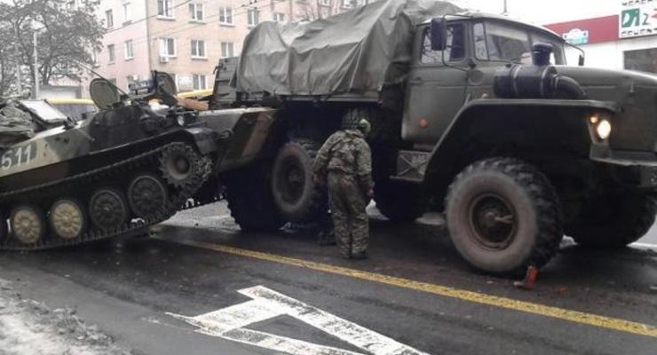 В Донецке боевики устроили сразу две крупных аварии (фото)