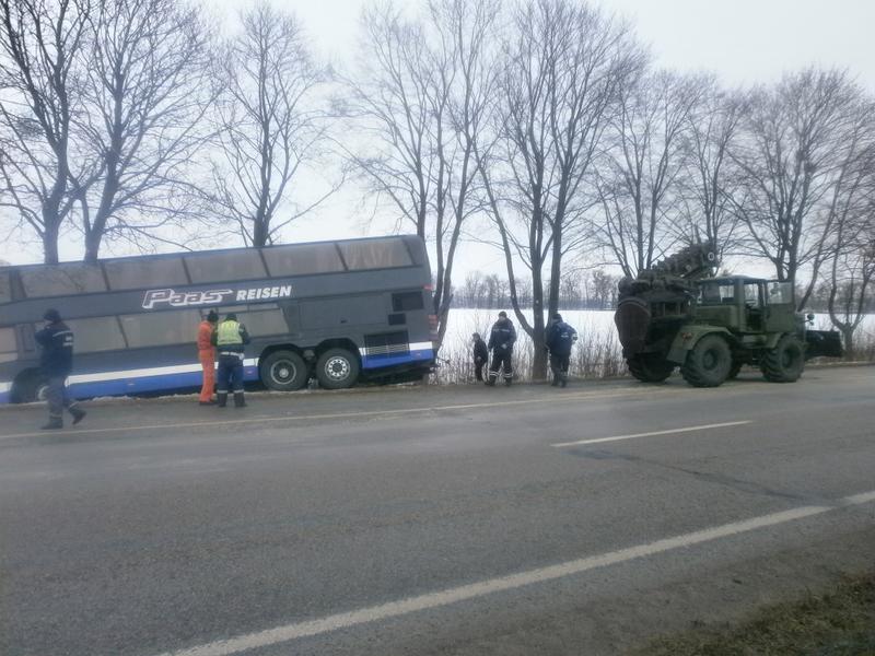 В Киевской области в аварию попали два автобуса (фото) / kyivobl.mns.gov.ua