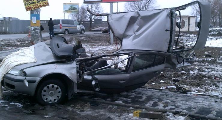 Под Киевом Lexus столкнулся со Шкодой, погибли четыре человека