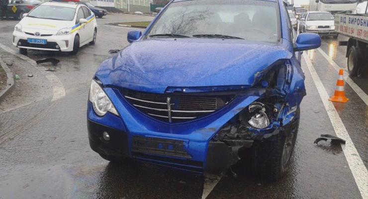 Под Киевом в аварии с пьяным водителем разбились три машины (фото)