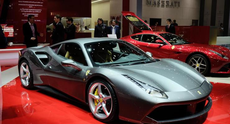 Компания Ferrari показала новинку: модель 488 GTB (фото)