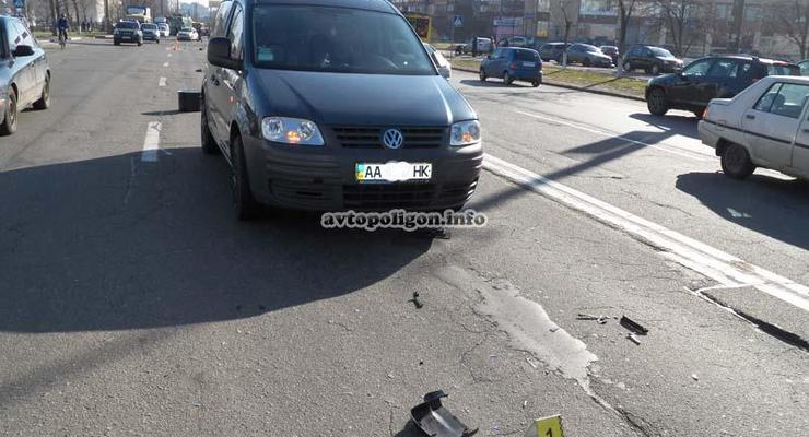 В Киеве Opel Vectra сбил насмерть пешехода (фото)