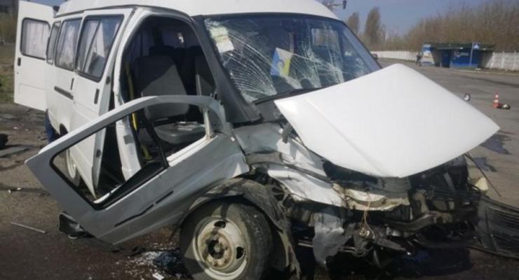 В Киевской области произошло ДТП, пострадали 13 человек