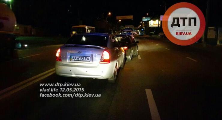 В Киеве Mercedes ML сбил женщину и скрылся (фото)