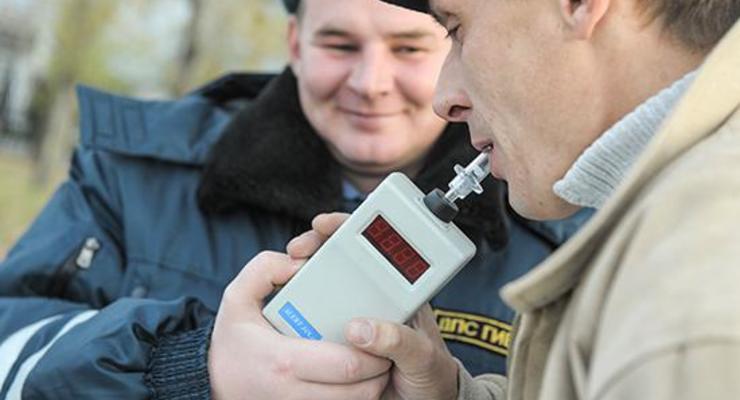 В России отказавшихся от теста на алкоголь пешеходов предложили сажать