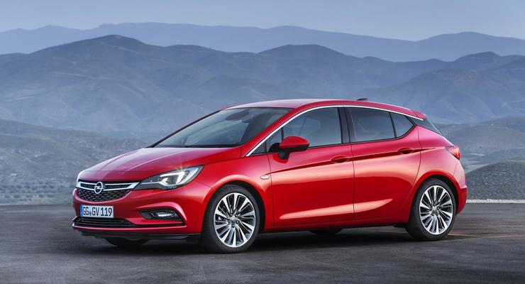 Компания Opel представила хэтчбек Astra K (фото)