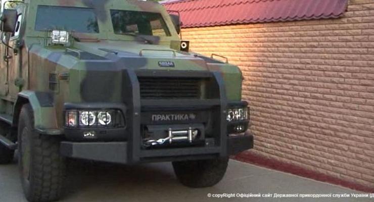 В зоне АТО начали испытывать новый украинский броневик (видео)