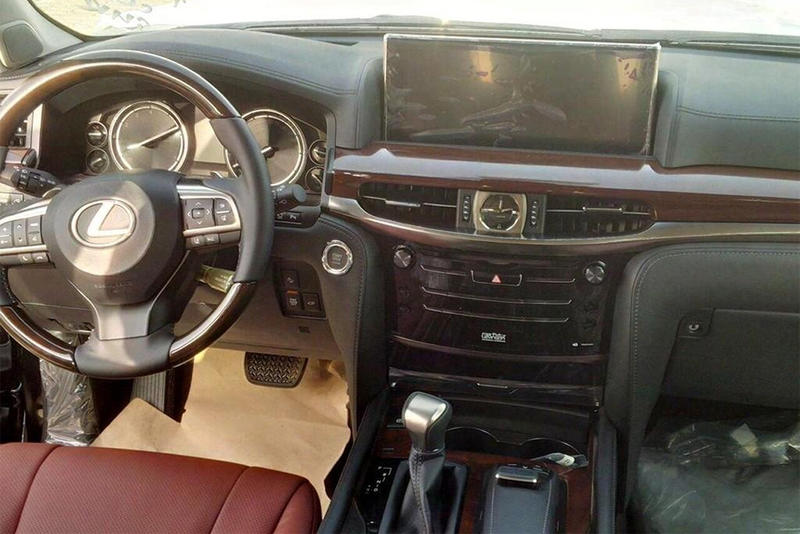 Обновленный внедорожник Lexus LX заметили без камуфляжа / auto.ifeng.com