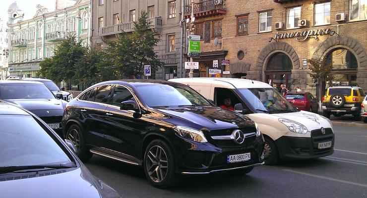 В Киеве заметили новейший кроссовер-купе Mercedes GLE (фото)