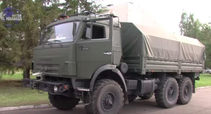 Россияне выпустили на полигон беспилотный КАМАЗ (видео)