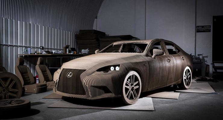 Инженеры Lexus представили уникальный седан из картона (фото)
